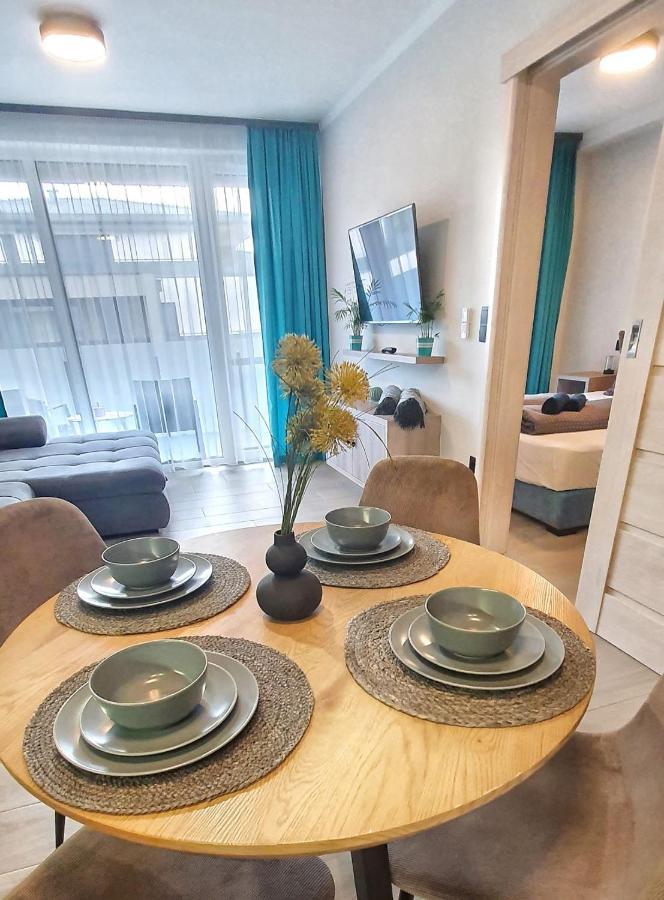 Marina Apartment By Dora Keszthely Esterno foto
