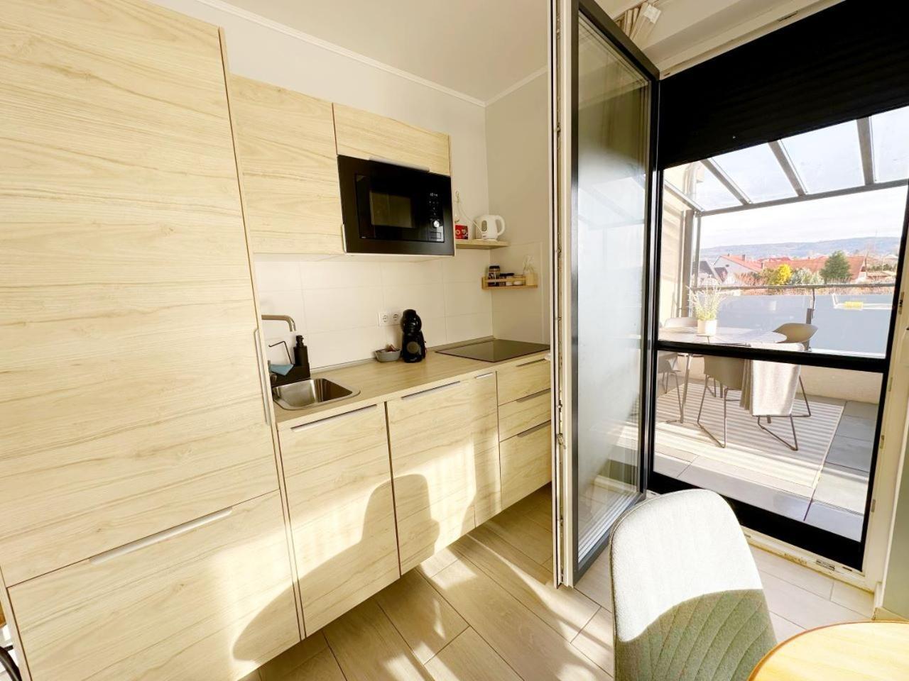 Marina Apartment By Dora Keszthely Esterno foto